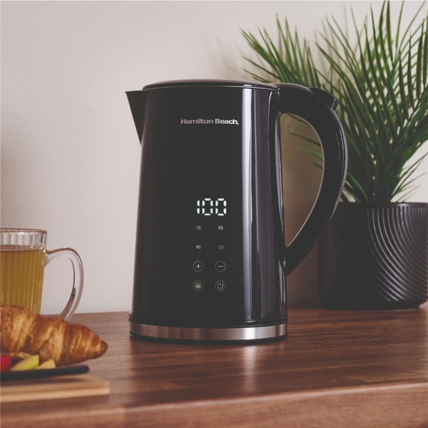 Hamilton Beach FlexiControl Kettle, Toaster and 20L Retro Microwave - Black