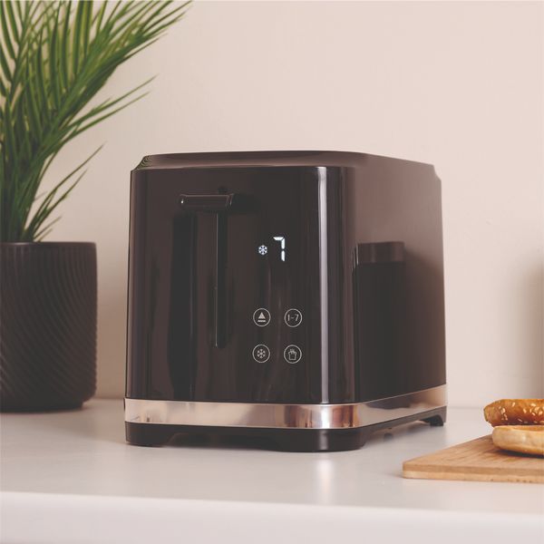 Hamilton Beach FlexiControl Kettle, Toaster and 20L Retro Microwave - Black