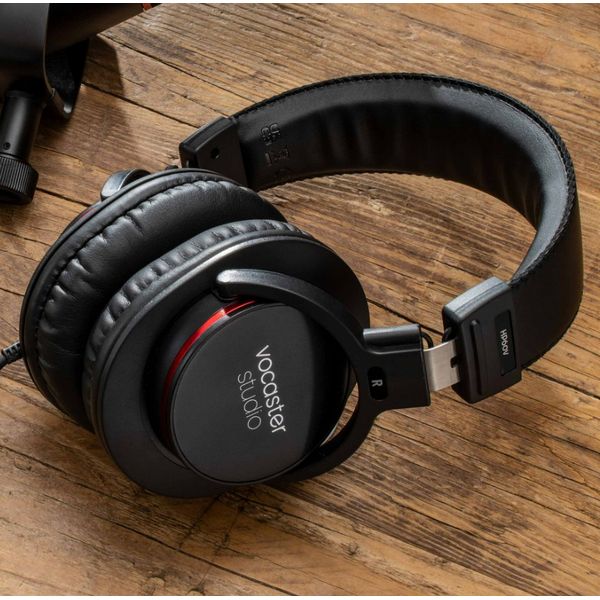 Vocaster Two Studio Bundle: The ultimate podcasting kit