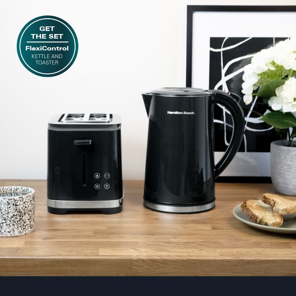 Hamilton Beach FlexiControl Kettle, Toaster and 20L Retro Microwave - Black