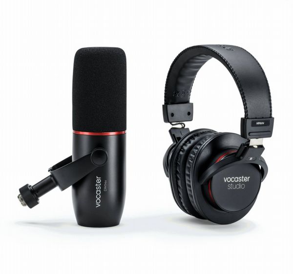 Vocaster Broadcast Bundle